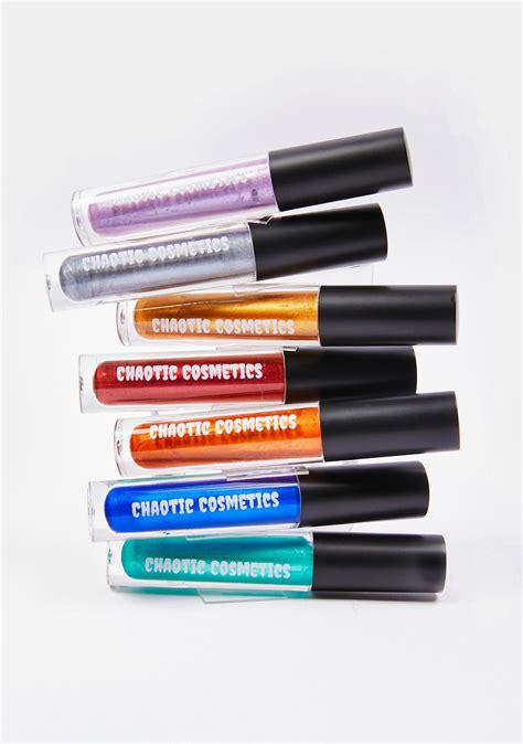 Chaotic cosmetics - This smooth liquid to matte liner is waterproof, smudge proof and great even during the most chaotic situations! Has a smooth velvet applicator tip for easy, seamless applications! Cruelty free, Vegan Friendly INGREDIENTS: Aqua, Styrene/acrylates Copolymer, Propylene G ... Chaotic Cosmetics is not responsible and will not refund for theft, ...